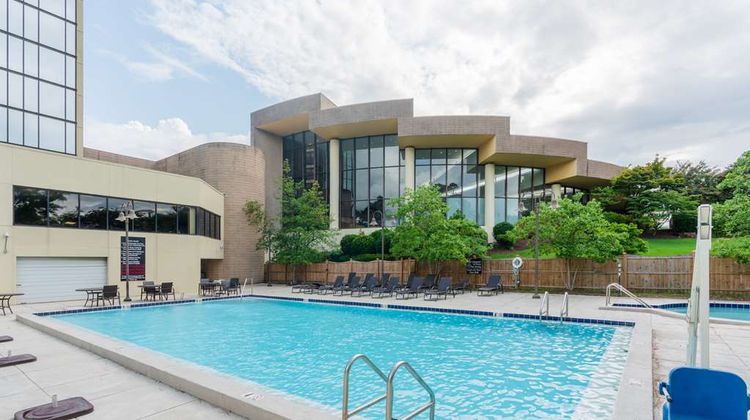 Hilton Memphis Pool