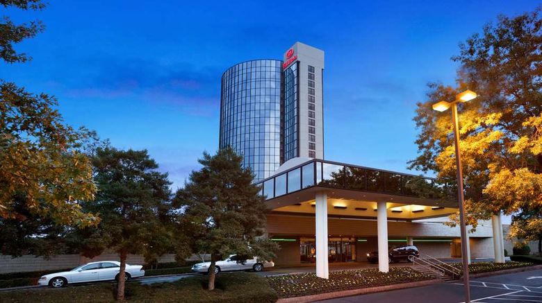 <b>Hilton Memphis Exterior</b>. Images powered by <a href="https://iceportal.shijigroup.com/" title="IcePortal" target="_blank">IcePortal</a>.