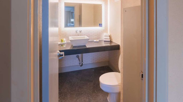 <b>Hilton Memphis Room</b>. Images powered by <a href="https://iceportal.shijigroup.com/" title="IcePortal" target="_blank">IcePortal</a>.