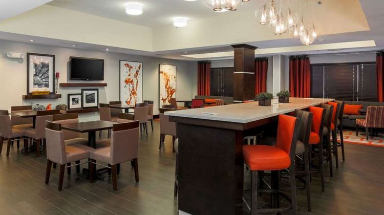 Hampton Inn Memphis-Southwind Lobby