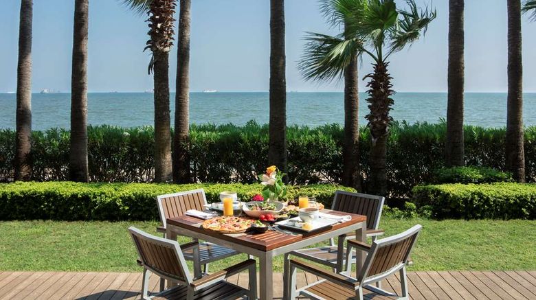 <b>Mersin HiltonSA Restaurant</b>. Images powered by <a href="https://iceportal.shijigroup.com/" title="IcePortal" target="_blank">IcePortal</a>.