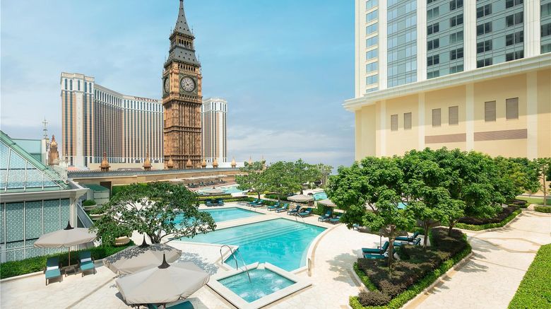 <b>Conrad Macao Pool</b>. Images powered by <a href="https://iceportal.shijigroup.com/" title="IcePortal" target="_blank">IcePortal</a>.
