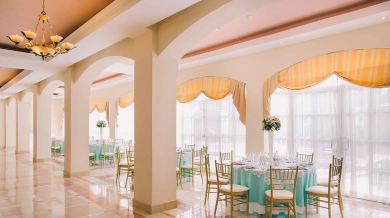 <b>Hilton Princess Managua Hotel Restaurant</b>. Images powered by <a href="https://iceportal.shijigroup.com/" title="IcePortal" target="_blank">IcePortal</a>.