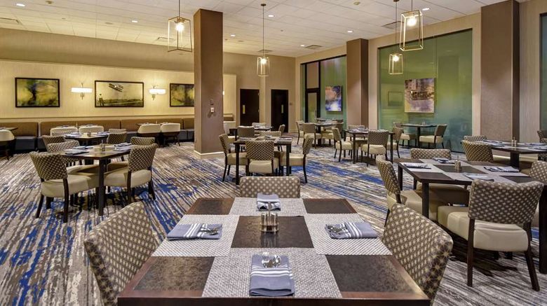 <b>Embassy Suites Montgomery Restaurant</b>. Images powered by <a href="https://iceportal.shijigroup.com/" title="IcePortal" target="_blank">IcePortal</a>.