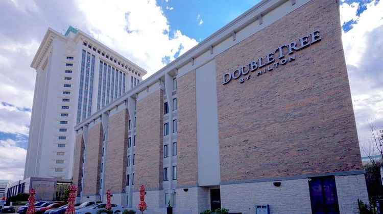 Doubletree by Hilton Montgomery Downtown Exterior