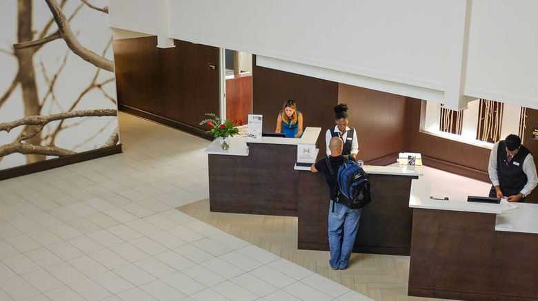 <b>Doubletree by Hilton Montgomery Downtown Lobby</b>. Images powered by <a href="https://iceportal.shijigroup.com/" title="IcePortal" target="_blank">IcePortal</a>.