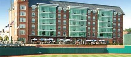 Hilton Garden Inn Manchester Downtown Exterior
