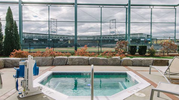 Hilton Garden Inn Manchester Downtown Pool