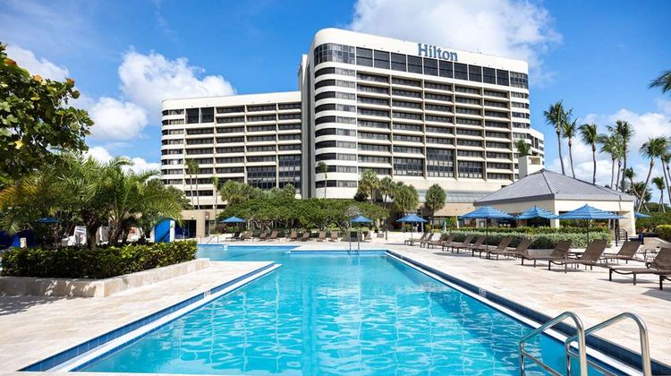 Hilton Miami Airport Blue Lagoon Pool