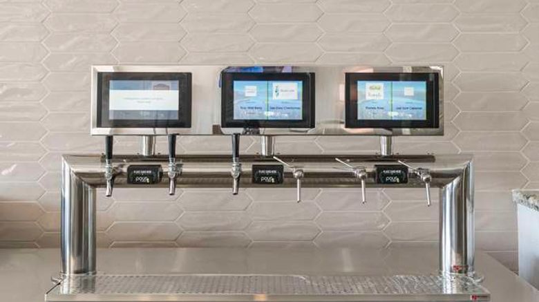 <b>Homewood Suites Miami Airport-Blue Lagoon Lobby</b>. Images powered by <a href="https://iceportal.shijigroup.com/" title="IcePortal" target="_blank">IcePortal</a>.