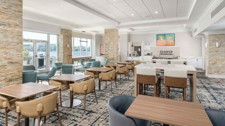 Homewood Suites Miami Airport-Blue Lagoon Lobby