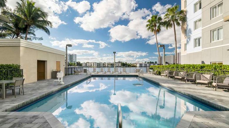 <b>Homewood Suites Miami Airport-Blue Lagoon Pool</b>. Images powered by <a href="https://iceportal.shijigroup.com/" title="IcePortal" target="_blank">IcePortal</a>.