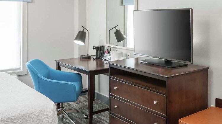 Hampton Inn & Suites Miami-Doral Room