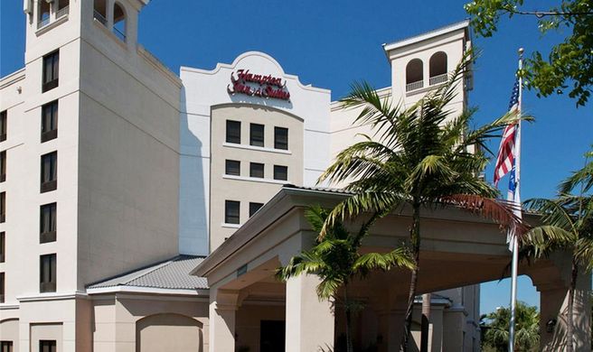 Hampton Inn & Suites Miami-Doral Exterior