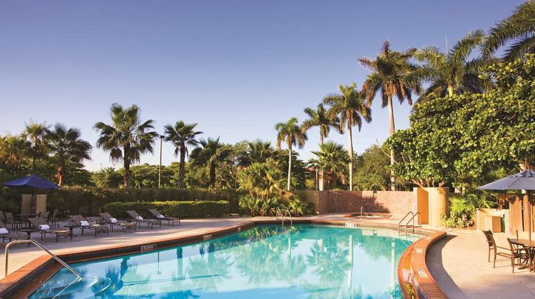 Doubletree Miami Airport Convention Ctr Pool