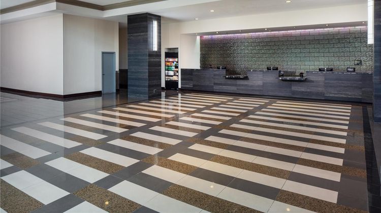 Doubletree Miami Airport Convention Ctr Lobby