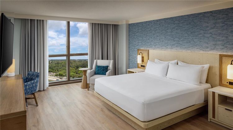Doubletree Miami Airport Convention Ctr Room