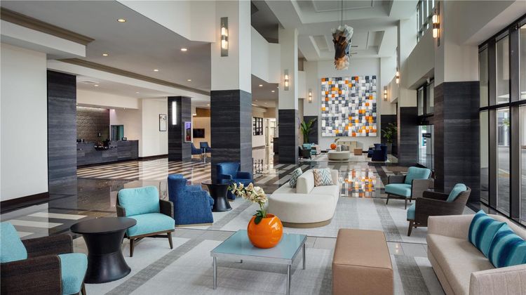 Doubletree Miami Airport Convention Ctr Lobby