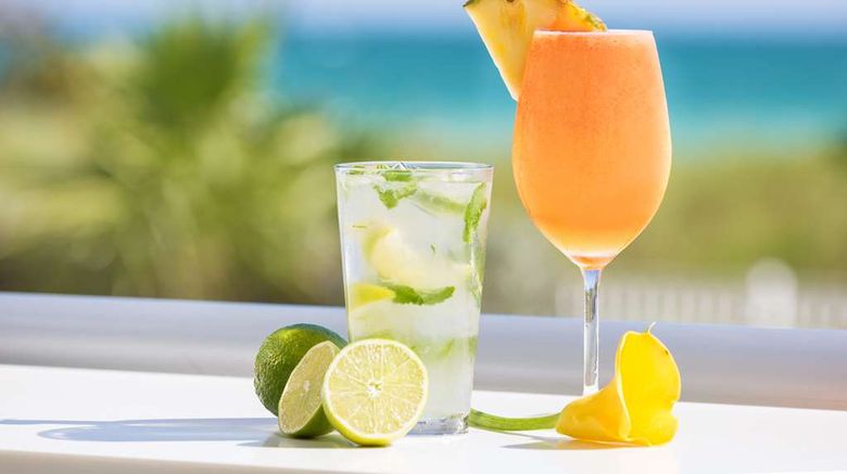 <b>Hilton Cabana Miami Beach Restaurant</b>. Images powered by <a href="https://iceportal.shijigroup.com/" title="IcePortal" target="_blank">IcePortal</a>.
