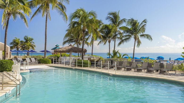 <b>DoubleTree Resort & Spa Ocean Point Pool</b>. Images powered by <a href="https://iceportal.shijigroup.com/" title="IcePortal" target="_blank">IcePortal</a>.