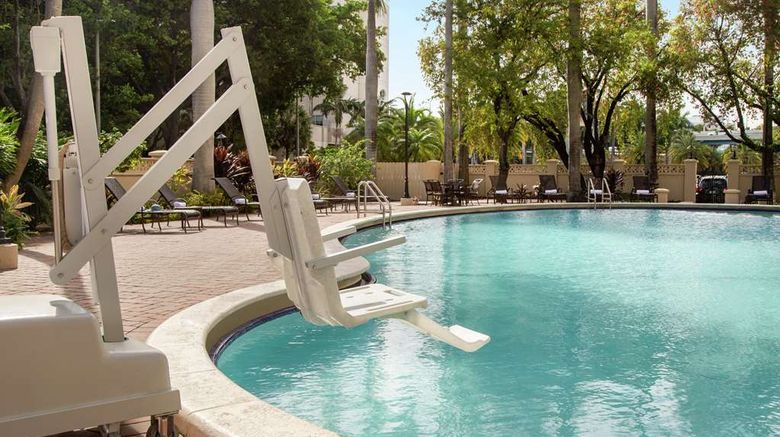 <b>Embassy Suites Miami Intl Airport Pool</b>. Images powered by <a href="https://iceportal.shijigroup.com/" title="IcePortal" target="_blank">IcePortal</a>.