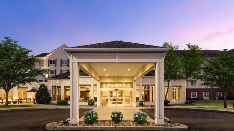 Hilton Garden Inn Milford Exterior