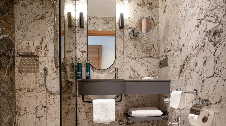<b>Hilton Milan Other</b>. Images powered by <a href="https://iceportal.shijigroup.com/" title="IcePortal" target="_blank">IcePortal</a>.