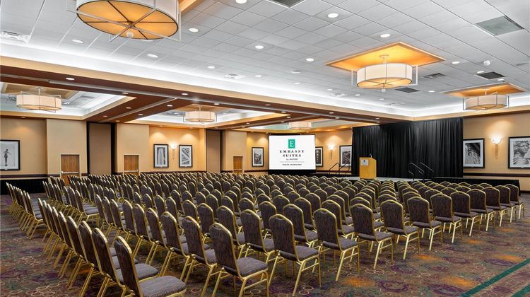Embassy Suites Hotel Airport Meeting
