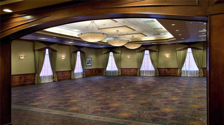 Embassy Suites Hotel Airport Meeting