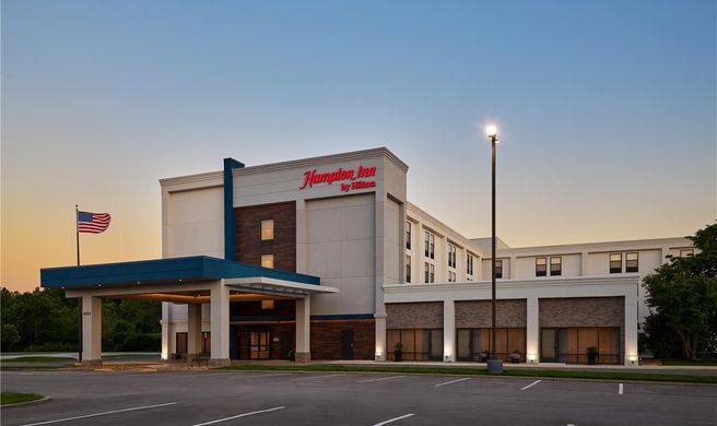 Hampton Inn Kansas City/Shawnee Mission Exterior