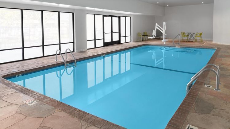 Hampton Inn Kansas City/Shawnee Mission Pool
