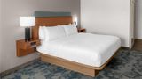 <b>Hampton Inn Kansas City/Shawnee Mission Room</b>. Images powered by <a href="https://iceportal.shijigroup.com/" title="IcePortal" target="_blank">IcePortal</a>.