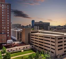 DoubleTree by Hilton Milwaukee Downtown Exterior