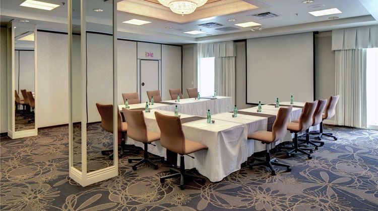 DoubleTree by Hilton Milwaukee Downtown Meeting