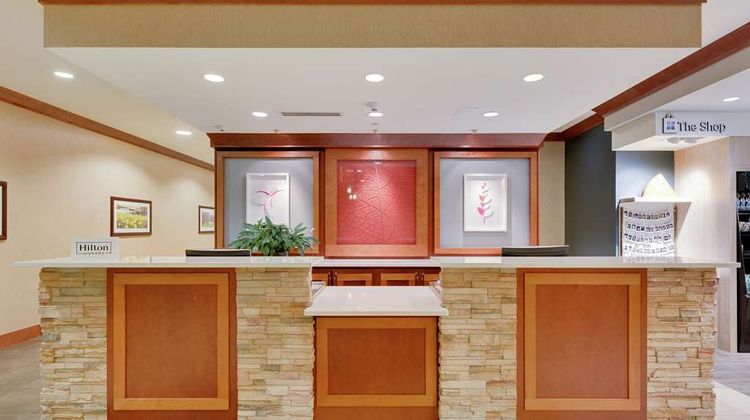 Hilton Garden Inn Milwaukee Airport Lobby