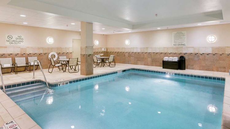 Hilton Garden Inn Milwaukee Airport Pool