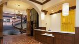 <b>Hilton Garden Inn Milwaukee Downtown Lobby</b>. Images powered by <a href="https://iceportal.shijigroup.com/" title="IcePortal" target="_blank">IcePortal</a>.