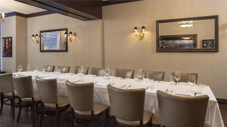 Hilton Milwaukee Restaurant