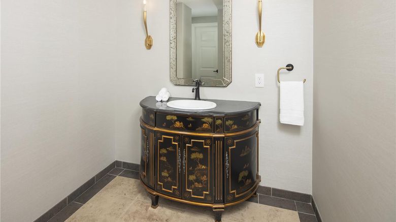 <b>Hilton Milwaukee Other</b>. Images powered by <a href="https://iceportal.shijigroup.com/" title="IcePortal" target="_blank">IcePortal</a>.