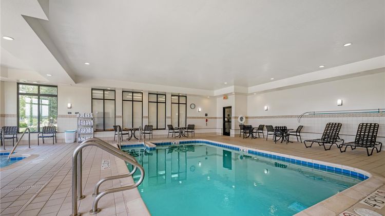 Hilton Garden Inn Oconomowoc Pool