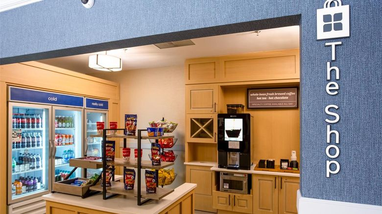 <b>Hilton Garden Inn Milwaukee/Park Place Restaurant</b>. Images powered by <a href="https://iceportal.shijigroup.com/" title="IcePortal" target="_blank">IcePortal</a>.