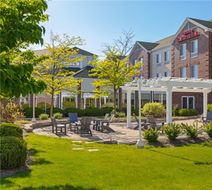 Hilton Garden Inn Milwaukee/Park Place Exterior