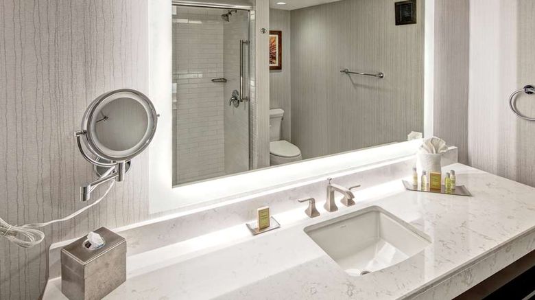 <b>Doubletree by Hilton Hotel Jackson Room</b>. Images powered by <a href="https://iceportal.shijigroup.com/" title="IcePortal" target="_blank">IcePortal</a>.