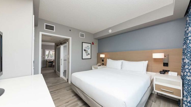 Doubletree Guest Suites Room
