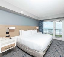 Doubletree Guest Suites Room