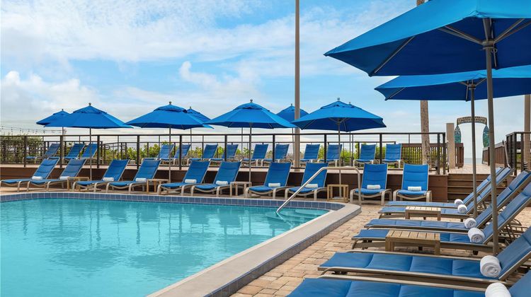 Doubletree Guest Suites Pool