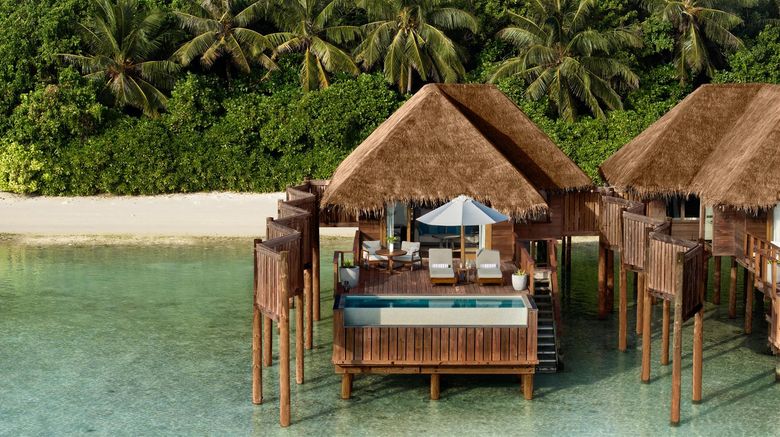 <b>Conrad Maldives Rangali Island Room</b>. Images powered by <a href="https://iceportal.shijigroup.com/" title="IcePortal" target="_blank">IcePortal</a>.
