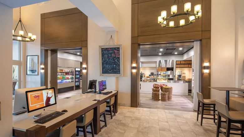 <b>Hilton Marco Island Beach Resort & Spa Restaurant</b>. Images powered by <a href="https://iceportal.shijigroup.com/" title="IcePortal" target="_blank">IcePortal</a>.