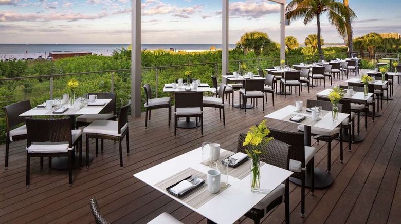 <b>Hilton Marco Island Beach Resort & Spa Restaurant</b>. Images powered by <a href="https://iceportal.shijigroup.com/" title="IcePortal" target="_blank">IcePortal</a>.