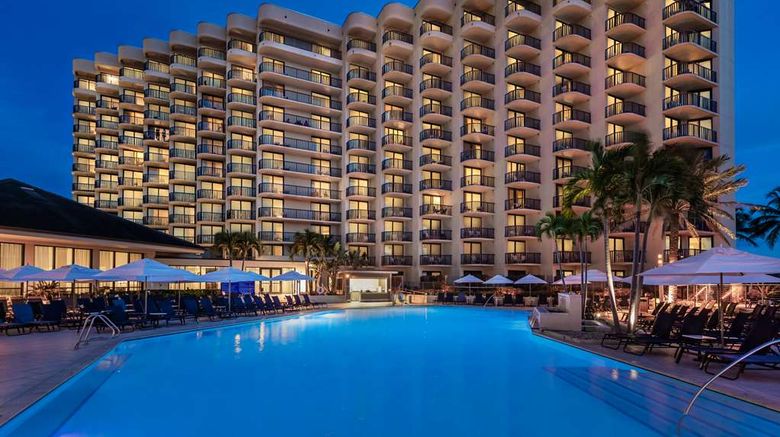 <b>Hilton Marco Island Beach Resort & Spa Pool</b>. Images powered by <a href="https://iceportal.shijigroup.com/" title="IcePortal" target="_blank">IcePortal</a>.